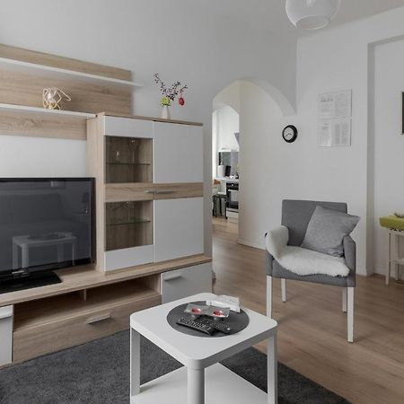 Lisinski Apartment With Private Parking Zagreb Exterior photo